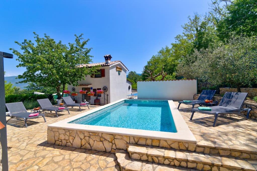 Piccola Casa - A Little Paradise Kršan Exterior foto